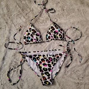Multi-colored print- 2pc swimsuit